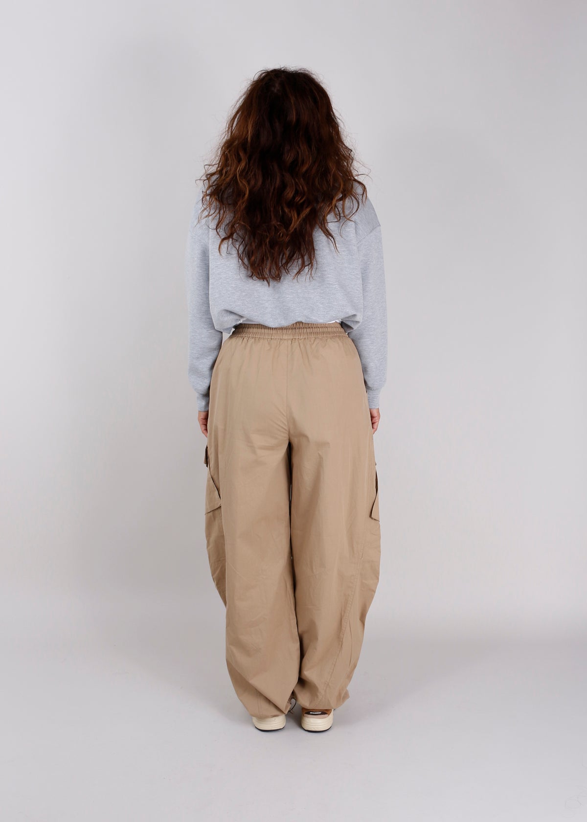 Haute L'Amitié Cargo Broek Air Zip Tall in Walnut
