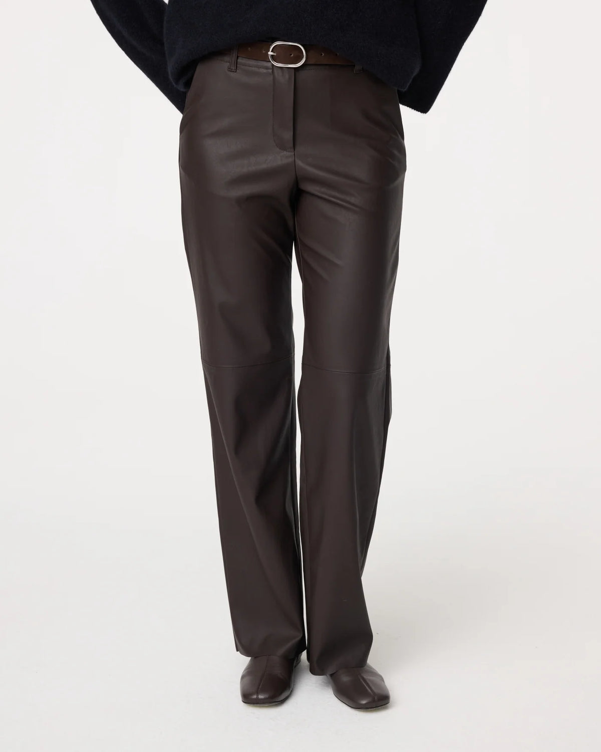Knit-ted Pantalon Naomi in Choco met rechte pasvorm
