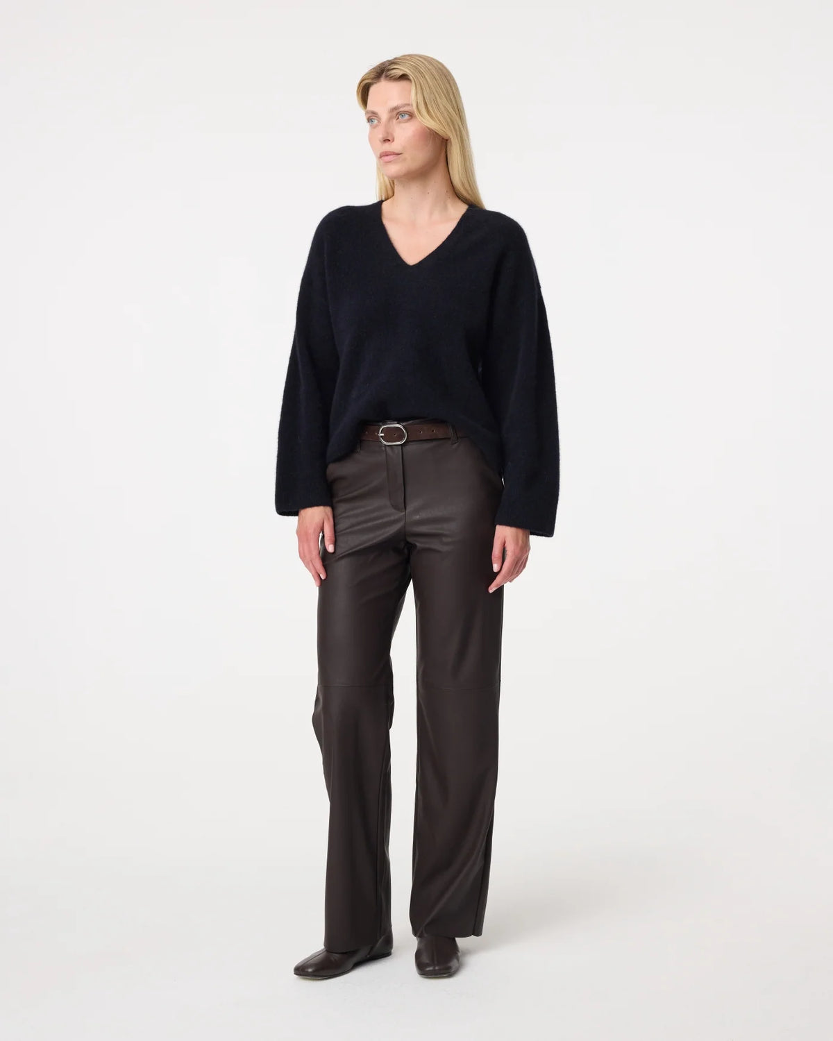 Knit-ted Pantalon Naomi in Choco met rechte pasvorm