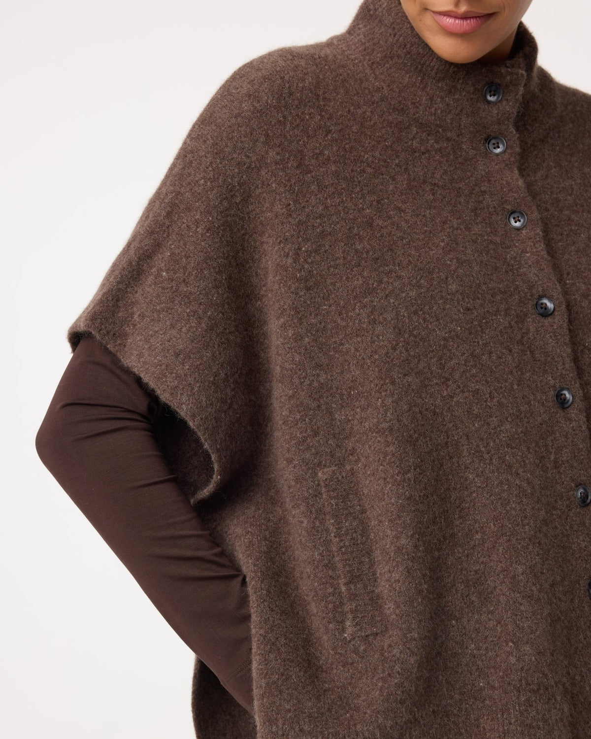 Detail van de zachte wolmix van de Knit-ted Tove