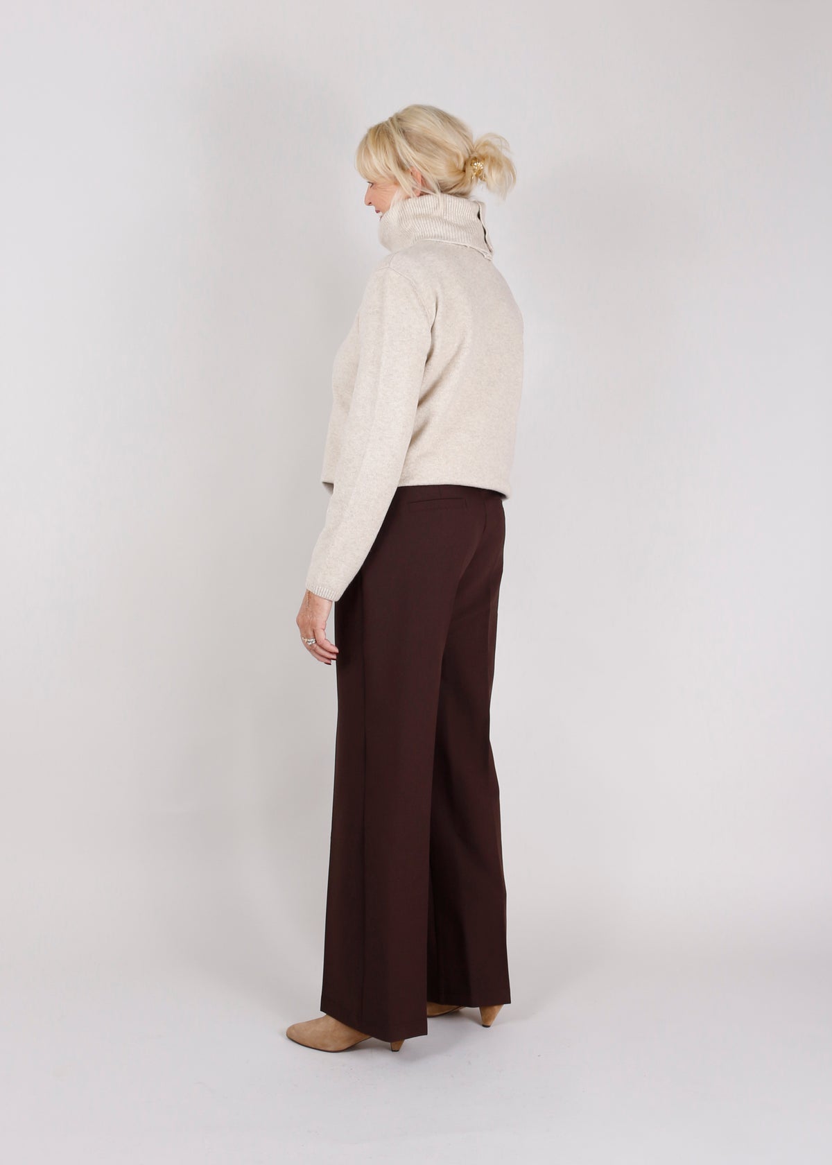 La Vie Pantalon Emma in Brown met rechte wide leg pasvorm