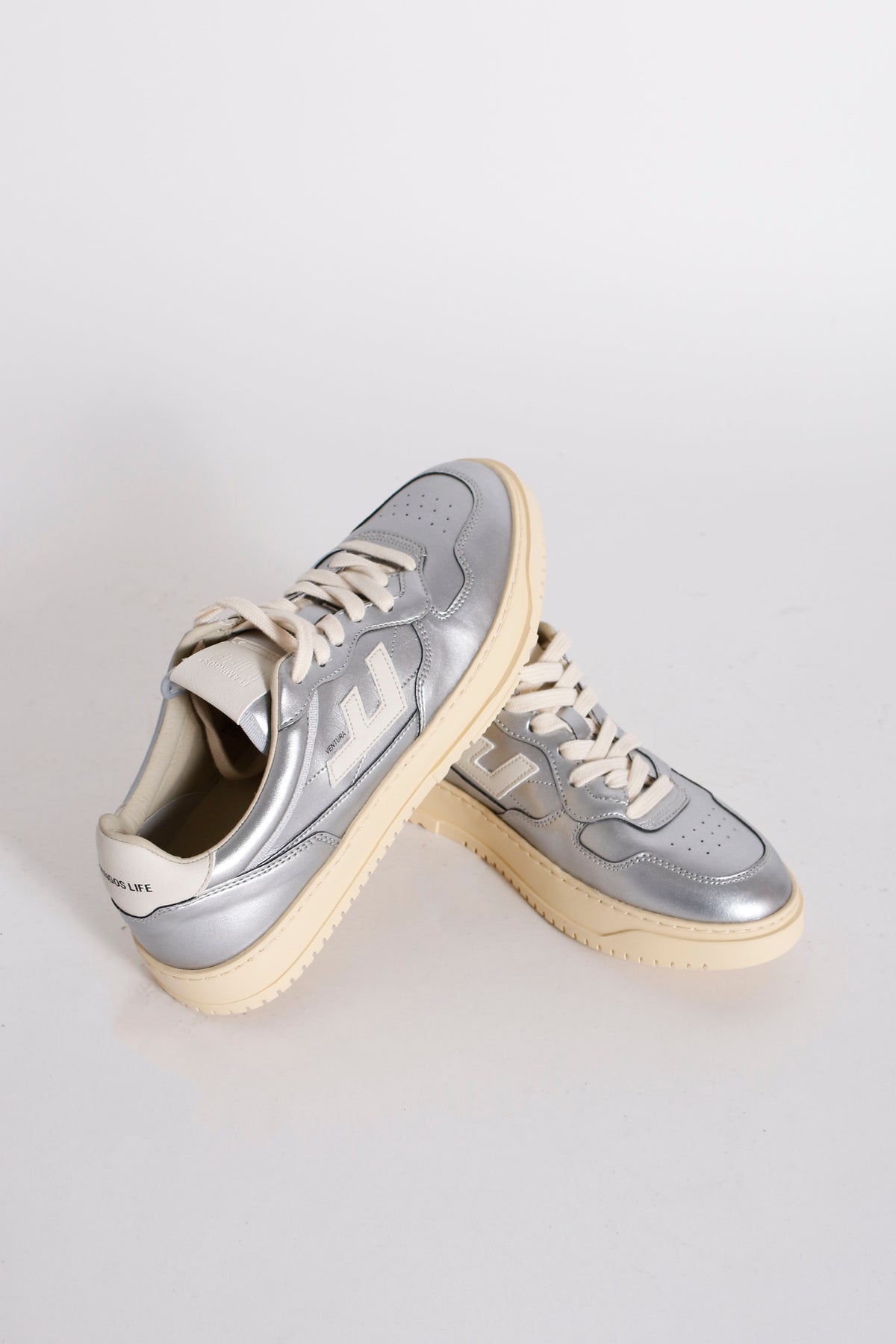 Flamingos sneakers  Ventura Clean Silver